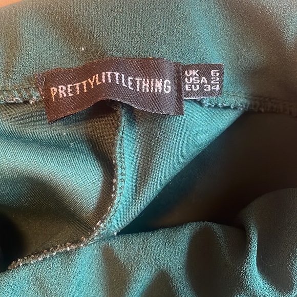 Pretty little thing ruffle shorts - Picture 5 of 5